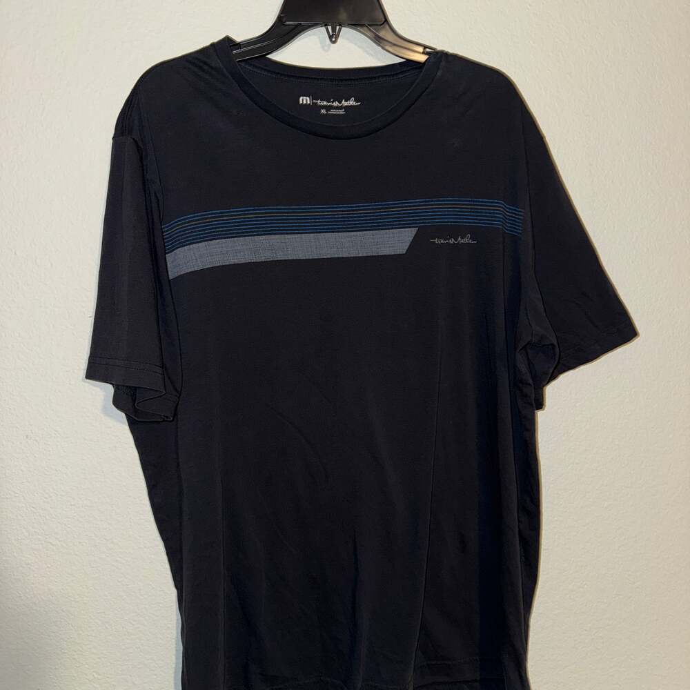 TravisMathew Men's XL Black Graphic Chest Stripe Short Sleeve Pima Cotton T-Shir